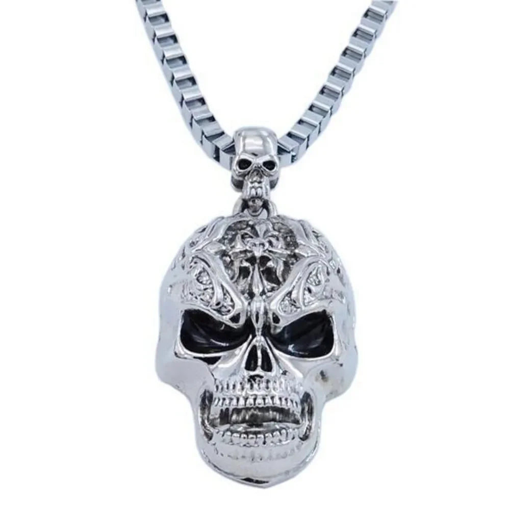 Vintage Hip Hop Evil Skull Necklace Metal Skull Pendant Collar Gothic Skull Chain Skull Fashion Men and Women Punk Style Jewelry
