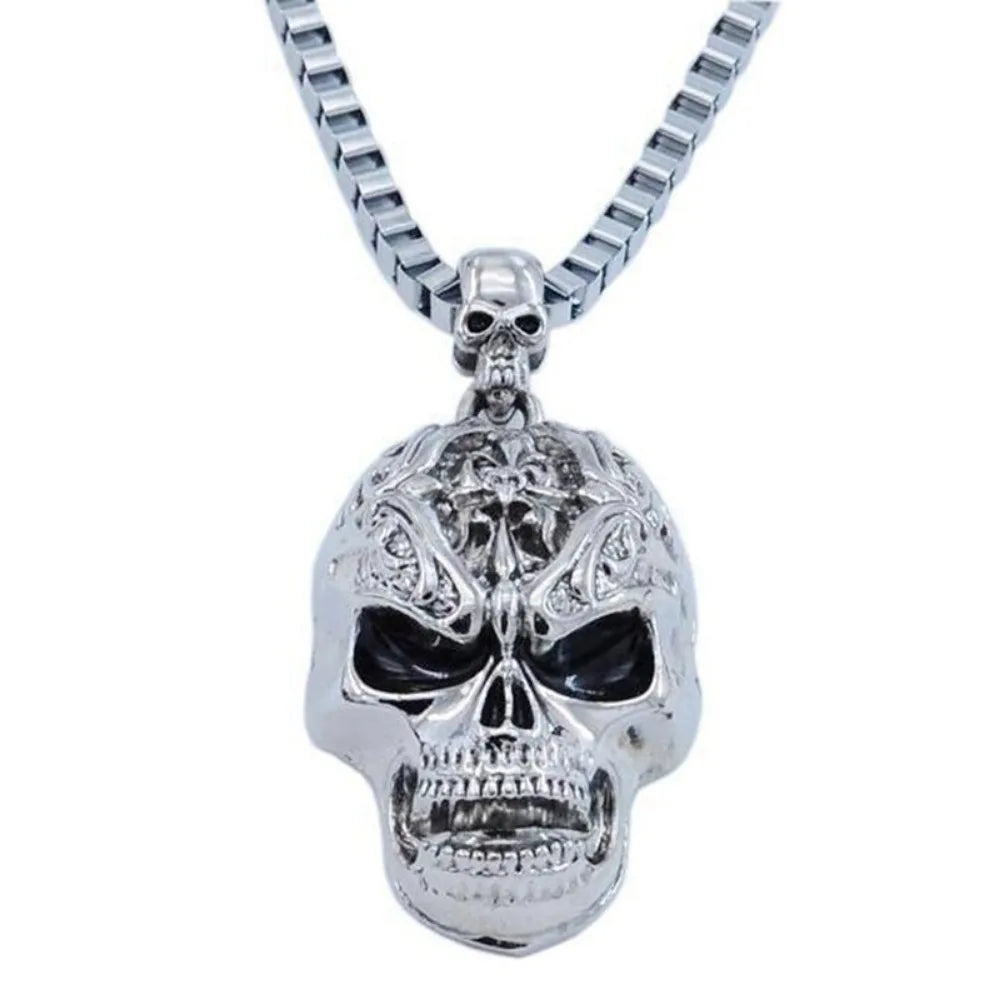 Vintage Hip Hop Evil Skull Necklace Metal Skull Pendant Collar Gothic Skull Chain Skull Fashion Men and Women Punk Style Jewelry